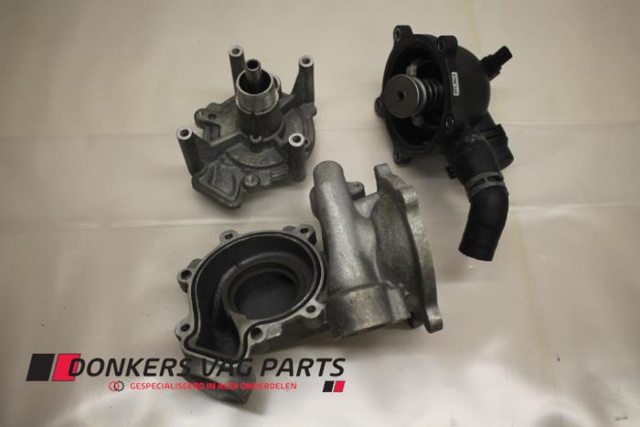 Gebruikte Waterpomp Audi S6 (C7) 4.0 V8 TFSI Prijs € 275,01 Inclusief btw aangeboden door Donkers VAG Parts