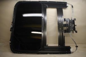 Gebruikte Schuifdak Audi A8 Prijs € 375,00 Margeregeling aangeboden door Donkers VAG Parts