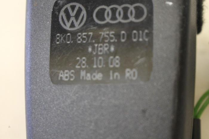 Veiligheidsgordel Insteek links-voor van een Audi A4