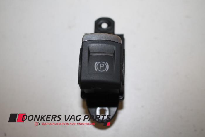 Gebruikte Schakelaar handrem Audi A6 Allroad Quattro (C6) 3.0 TDI V6 24V Prijs € 10,00 Margeregeling aangeboden door Donkers VAG Parts