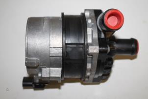 Gebruikte Waterpomp Audi S6 Prijs € 100,00 Margeregeling aangeboden door Donkers VAG Parts