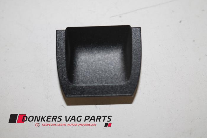Gebruikte Lichtsensor Audi S8 (D3) 5.2 V10 40V Prijs € 17,00 Margeregeling aangeboden door Donkers VAG Parts