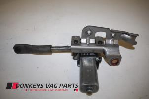 Gebruikte Stoelmotor Audi A3 Prijs € 100,00 Margeregeling aangeboden door Donkers VAG Parts