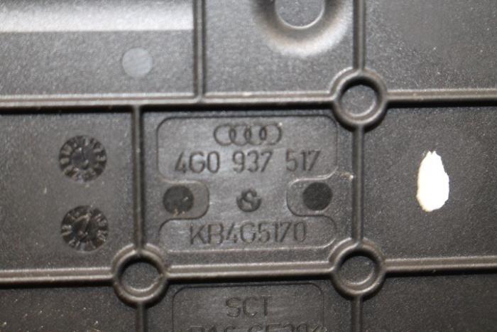 Zekeringkast van een Audi RS6 2013