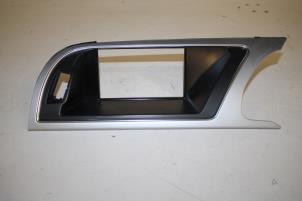 Gebruikte Dashboard deel Audi A5 (8T3) 3.0 TDI V6 24V Quattro Prijs € 15,00 Margeregeling aangeboden door Donkers VAG Parts