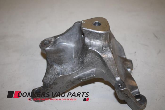 Gebruikte Motorrubber Audi RS7 Sportback (4GA/4GF) 4.0 V8 TFSI 32V Prijs € 20,00 Inclusief btw aangeboden door Donkers VAG Parts