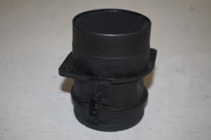 Gebruikte Luchtmassameter Audi A4 (B8) 2.0 TDI 16V Prijs € 75,00 Margeregeling aangeboden door Donkers VAG Parts