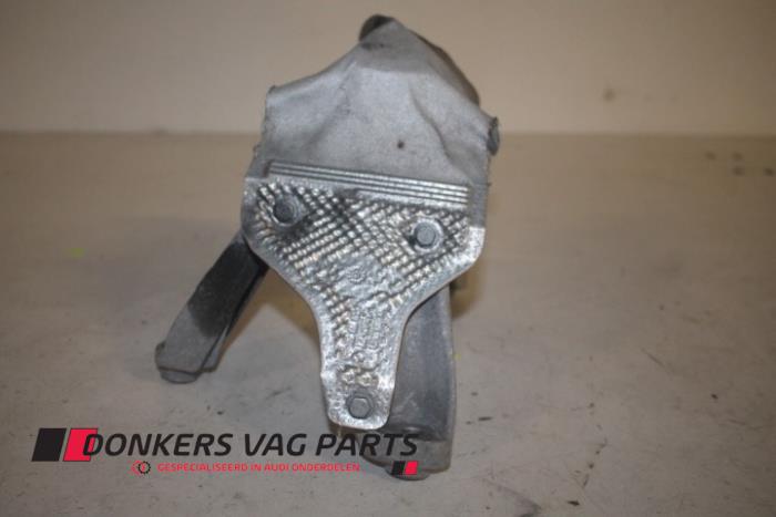 Gebruikte Motorrubber Audi A4 (B8) 2.0 TDI 16V Prijs € 10,00 Margeregeling aangeboden door Donkers VAG Parts