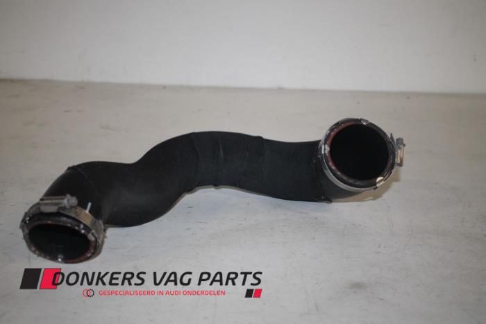 Gebruikte Intercooler Slang Audi A4 Avant (B8) 3.0 TDI 204 V6 24V Prijs € 9,99 Inclusief btw aangeboden door Donkers VAG Parts