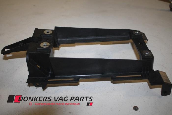 Gebruikte Diversen Audi A4 Avant (B8) 3.0 TDI 204 V6 24V Prijs € 2,99 Inclusief btw aangeboden door Donkers VAG Parts