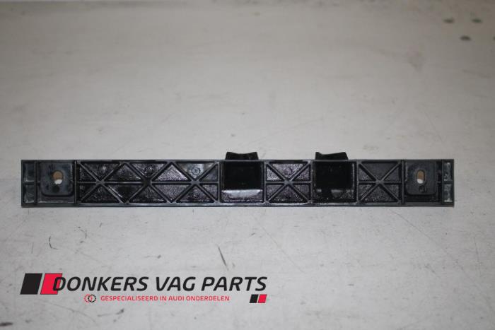 Gebruikte Diversen Audi A4 Avant (B8) 3.0 TDI 204 V6 24V Prijs € 2,00 Inclusief btw aangeboden door Donkers VAG Parts