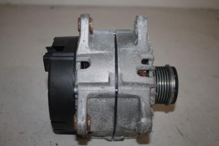 Dynamo van een Audi A7 2016