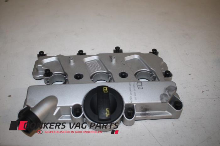 Gebruikte Kleppendeksel Audi A6 Allroad Quattro (C7) 3.0 V6 24V TFSI Prijs € 60,00 Inclusief btw aangeboden door Donkers VAG Parts
