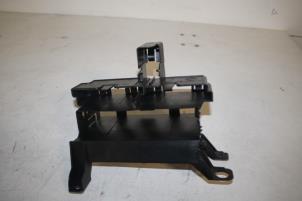 Gebruikte Steun (diversen) Audi A6 Avant (C7) 3.0 TDI V6 24V Quattro Prijs € 8,00 Inclusief btw aangeboden door Donkers VAG Parts