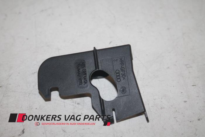 Gebruikte Diversen Audi A5 (8T3) 2.0 TDI 16V Prijs € 2,00 Margeregeling aangeboden door Donkers VAG Parts