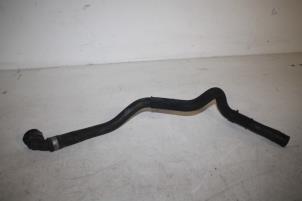 Gebruikte Koelwaterslang Audi A4 Cabriolet (B6) 3.0 V6 30V Prijs € 15,00 Margeregeling aangeboden door Donkers VAG Parts