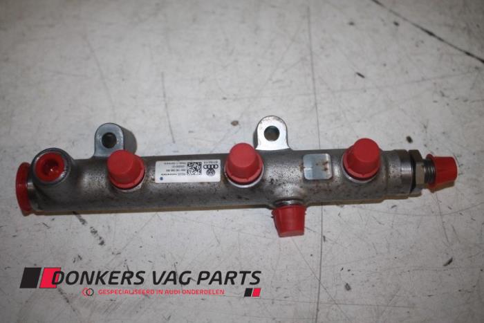 Gebruikte Brandstofverdeler Audi A6 Allroad Quattro (C7) 3.0 TDI V6 24V Prijs € 175,00 Inclusief btw aangeboden door Donkers VAG Parts