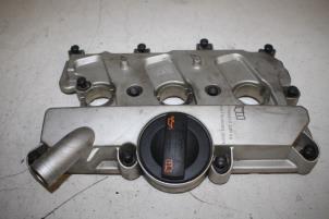 Gebruikte Kleppendeksel Audi S5 Sportback (8TA) S5 3.0 TFSI V6 24V Prijs € 50,00 Margeregeling aangeboden door Donkers VAG Parts