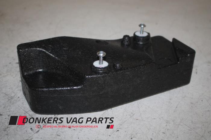 Gebruikte Diversen Audi Q5 (8RB) 3.0 TFSI V6 24V Quattro Prijs € 8,00 Inclusief btw aangeboden door Donkers VAG Parts