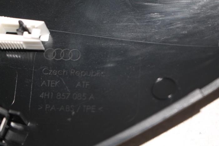 Dashboard deel van een Audi A8 2014