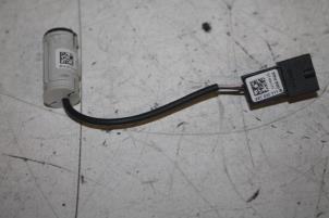 Gebruikte Microfoon Audi Q3 Prijs € 25,00 Margeregeling aangeboden door Donkers VAG Parts