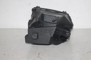 Gebruikte Luchtfilterhuis Audi A6 (C6) 2.0 TDI 16V Prijs € 25,00 Margeregeling aangeboden door Donkers VAG Parts