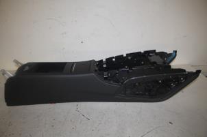Gebruikte Middenconsoles Audi RS7 Sportback (4GA/4GF) Prijs € 75,00 Inclusief btw aangeboden door Donkers VAG Parts