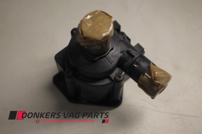 Gebruikte Waterpomp Audi A5 (8T3) 1.8 TFSI 16V Prijs € 24,20 Margeregeling aangeboden door Donkers VAG Parts