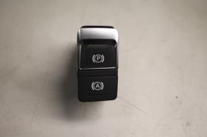 Gebruikte Schakelaar handrem Audi A6 Avant (C7) 2.0 TDI 16V Prijs € 10,00 Margeregeling aangeboden door Donkers VAG Parts