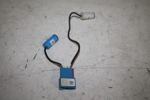 Gebruikte Microfoon Audi A6 Prijs € 35,00 Margeregeling aangeboden door Donkers VAG Parts