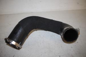 Gebruikte Intercooler Slang Audi S4 Avant (B9) 3.0 TFSI V6 24V Prijs € 50,00 Margeregeling aangeboden door Donkers VAG Parts