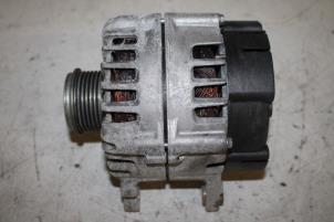 Gebruikte Dynamo Audi A6 (C7) 3.0 TDI V6 24V BiTurbo Quattro Prijs € 75,00 Margeregeling aangeboden door Donkers VAG Parts
