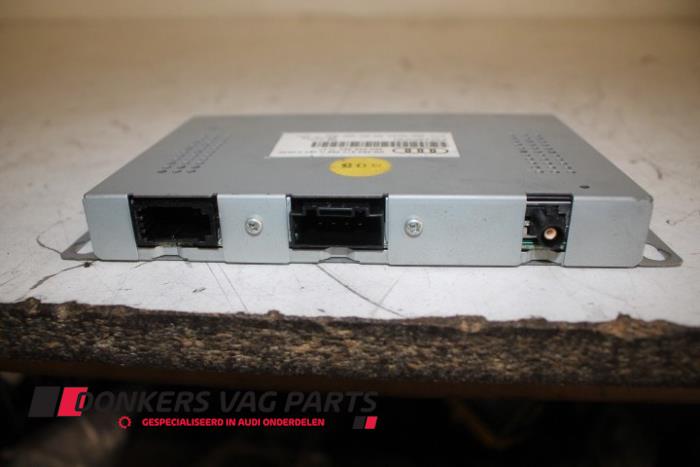 Gebruikte DAB module Audi A4 Prijs € 50,00 Margeregeling aangeboden door Donkers VAG Parts