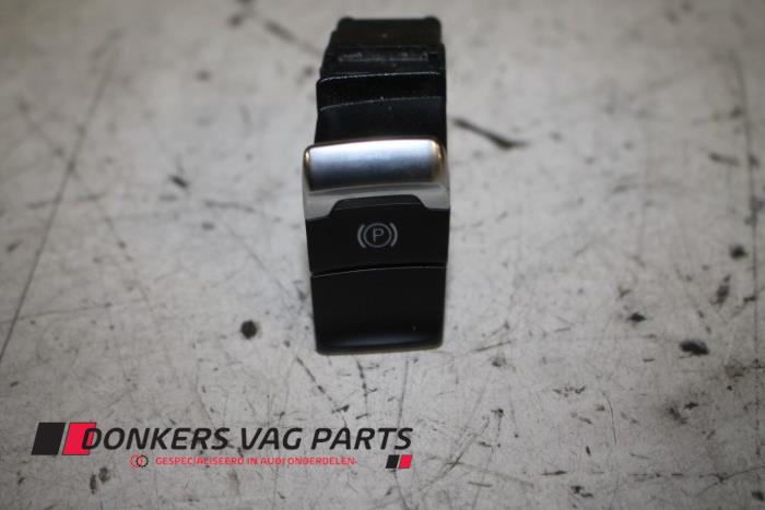 Gebruikte Schakelaar handrem Audi A4 Avant (B8) 2.0 TDI 16V Prijs € 8,00 Margeregeling aangeboden door Donkers VAG Parts