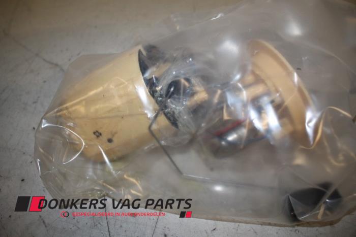 Gebruikte Brandstofpomp Elektrisch Audi A4 Avant (B8) 2.0 TDI 16V Prijs € 75,00 Margeregeling aangeboden door Donkers VAG Parts
