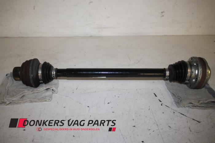 Gebruikte Aandrijfas links-achter Audi SQ5 (8RB) 3.0 TDI V6 24V Prijs € 30,00 Margeregeling aangeboden door Donkers VAG Parts
