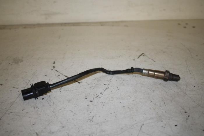 Lambda Sonde van een Audi A4 Avant (B8) 2.0 TDI 16V 2014