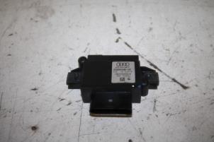 Gebruikte Brandstofpomp module Audi A5 Sportback (8TA) 2.0 TDI 16V Prijs € 50,00 Margeregeling aangeboden door Donkers VAG Parts