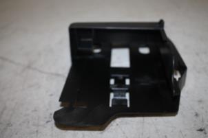 Gebruikte Steun (diversen) Audi Q7 Prijs € 5,00 Inclusief btw aangeboden door Donkers VAG Parts