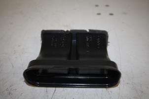 Gebruikte Luchtgeleider Audi Q7 Prijs € 9,99 Inclusief btw aangeboden door Donkers VAG Parts