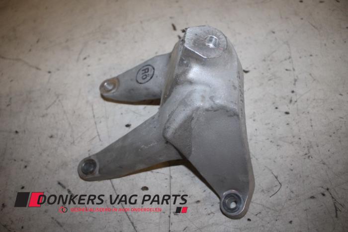 Gebruikte Motorsteun Audi Q7 (4MB/4MG) 3.0 45 TFSI V6 24V Prijs € 25,00 Inclusief btw aangeboden door Donkers VAG Parts