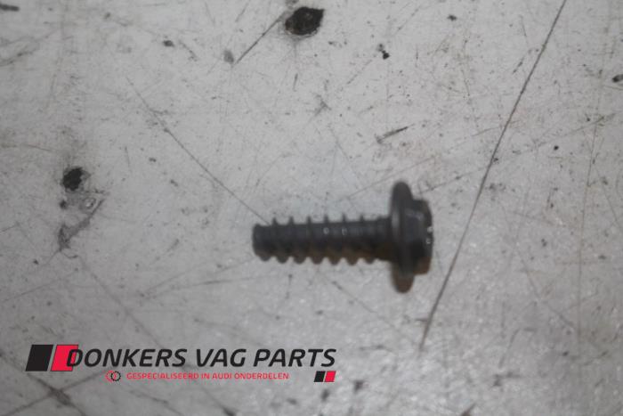 Gebruikte Diversen Audi S8 (D3) 5.2 V10 40V Prijs € 0,50 Margeregeling aangeboden door Donkers VAG Parts