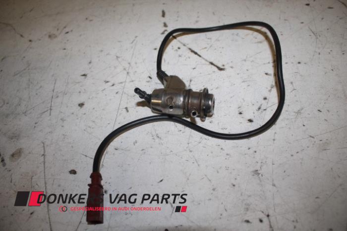Gebruikte Adblue injector Audi Diversen Prijs € 200,00 Margeregeling aangeboden door Donkers VAG Parts