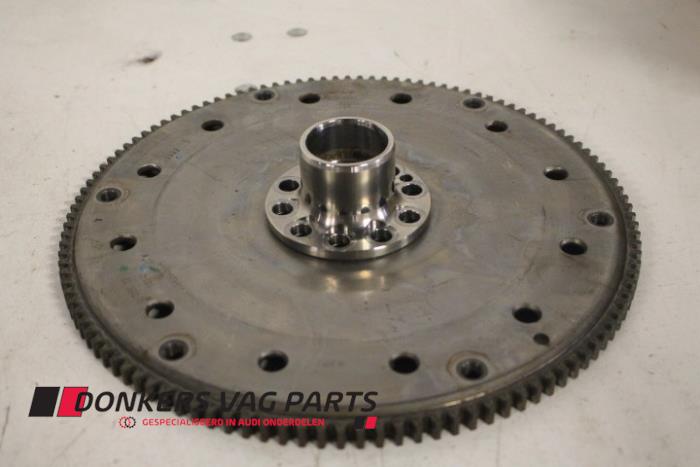 Gebruikte Starterkrans Audi S5 (8T3) Prijs € 100,00 Margeregeling aangeboden door Donkers VAG Parts