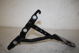 Gebruikte Scharnier Achterklep Audi A5 Prijs € 14,99 Inclusief btw aangeboden door Donkers VAG Parts