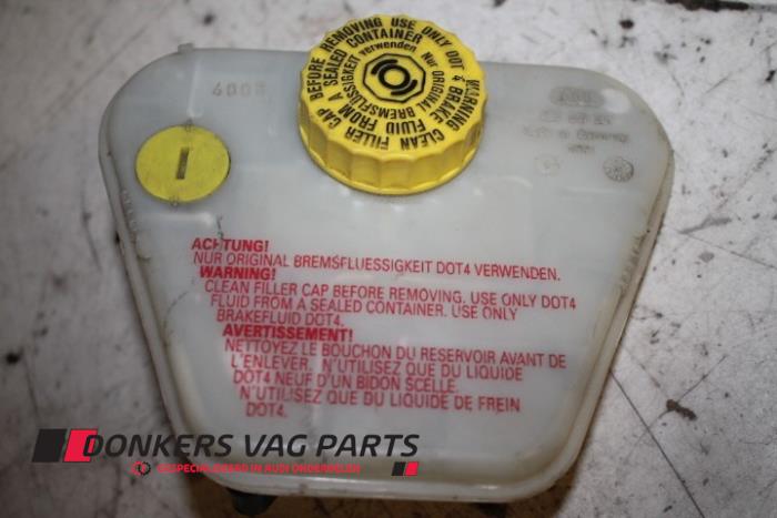 Gebruikte Expansievat Audi A8 Prijs € 15,00 Margeregeling aangeboden door Donkers VAG Parts