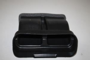 Gebruikte Luchtgeleider Audi Q7 Prijs € 9,99 Inclusief btw aangeboden door Donkers VAG Parts