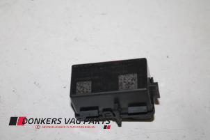 Gebruikte Immobiliser module Audi S8 (D4) 4.0 Plus V8 TFSI 32V Prijs € 20,00 Margeregeling aangeboden door Donkers VAG Parts