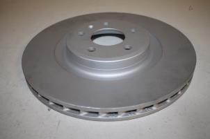 Nieuwe Remschijf voor Audi A4 Prijs € 121,00 Inclusief btw aangeboden door Donkers VAG Parts