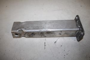 Gebruikte Chassisbalk voor Audi Q7 Prijs € 35,00 Margeregeling aangeboden door Donkers VAG Parts